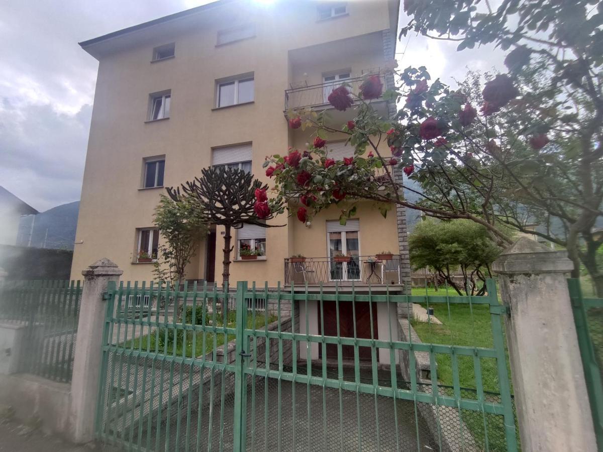 Tirano Express Luxury Apartments Экстерьер фото